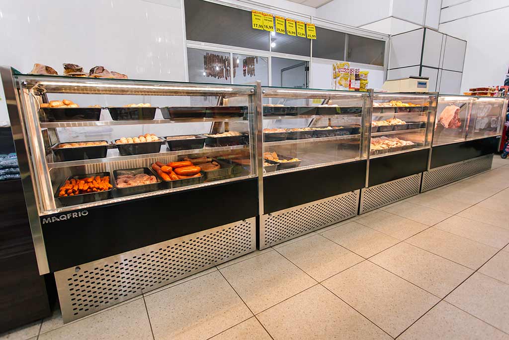 Montagem casa de carnes supermercado Por do Sol Jaú SP Maqfrio