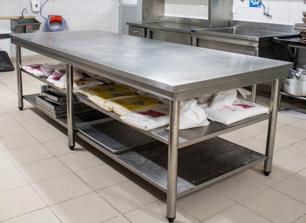 Balcão de apoio para açougue MAQFRIO